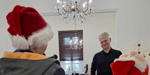 "Να σταθούμε ο ένας δίπλα στον άλλον, με σεβασμό, κατανόηση και πίστη"