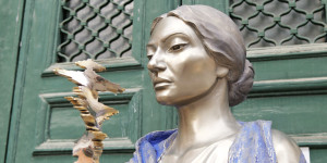 Η Μαρία Κάλλας επιστρέφει στη Βενετία μέσα από την τέχνη του Νίκου Φλώρου