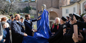 Το ατσάλινο γλυπτό της Μαρίας Κάλλας του Νίκου Φλώρου εκτίθεται στη Ρώμη