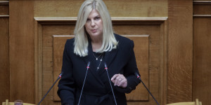 Στο ΠΑΣΟΚ προσχωρεί η ανεξάρτητη βουλευτής Ράνια Θρασκιά