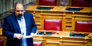 Παραιτείται ο υφυπουργός Κλιματικής Κρίσης και Πολιτικής Προστασίας Χρήστος Tριαντόπουλος