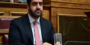 Επίθεση Κεφαλογιάννη σε Δήμαρχο Πατρέων και ΜΜΕ: "Διανύουμε το δεύτερο πιο δύσκολο καλοκαίρι"