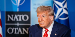 Ντόναλντ Τραμπ: "Πολλοί Αμερικανοί θα ήθελαν να έχουν έναν δικτάτορα!"