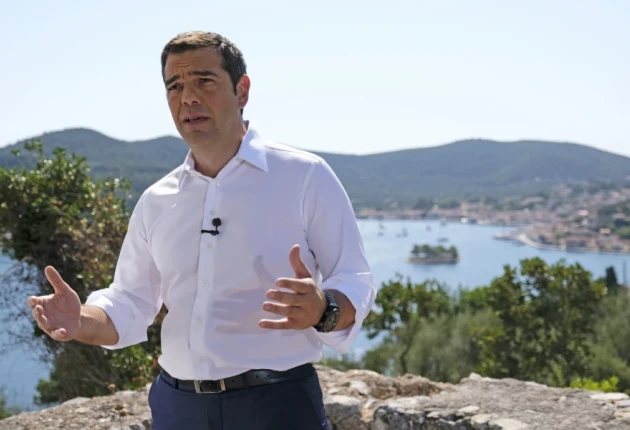 Πόσο κοστίζει το βιβλίο του Αλέξη Τσίπρα;