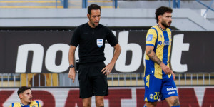 Ο Παπαπέτρου σφυρίζει το ASTERAS AKTOR - Ατρόμητος