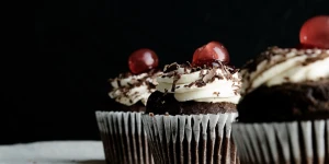 Εορτολόγιο: Ποιος γιορτάζει σήμερα 27 Σεπτεμβρίου - Σε ποιους θα πείτε «χρόνια πολλά»