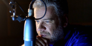 "Ακρίβυνε το ρεύμα, μη μου πουλάτε πνεύμα..." "Ακρίβυνε το ρεύμα, μη μου πουλάτε πνεύμα..."