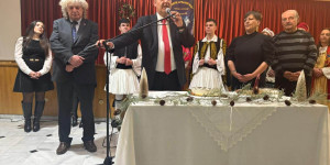 Ο Δήμαρχος Γορτυνίας Ευστάθιος Κούλης δίπλα στους Γορτύνιους της Αθήνας