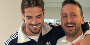 Ο Άρης Μουγκοπέτρος δείχνει για πρώτη φορά τα πρόσθετα δάχτυλά του