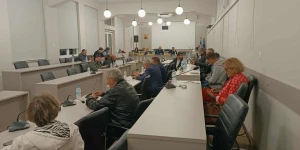 Τζιούμης: Σοβαρές οι εκκρεμότητες του νέου κώδικα της Αυτοδιοίκησης- Απόλυτα αρνητικός Παπαδημητρίου