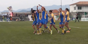 Η "καυτή" ατμόσφαιρα και οι έξαλλοι πανηγυρισμοί - Η παρακάμερα από τη σπουδαία νίκη των κοριτσιών του ΑΣΤΕΡΑ επί της ΑΕΚ