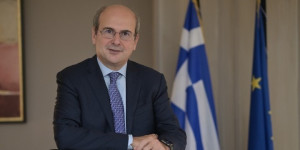 Κωστής Χατζηδάκης: Η κυβέρνηση δεν θα παραμείνει θεατής στα μπλόκα - Ο νόμος θα εφαρμοστεί