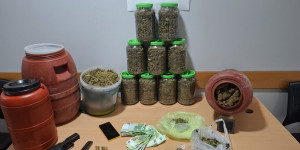 "Λαβράκι" εντόπισε ο αστυνομικός σκύλος- Δύο συλλήψεις στον Δήμο Τρίπολης