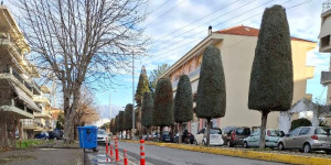 Νέα κολωνάκια απαγόρευσης στάθμευσης τοποθετήθηκαν στην Τρίπολη