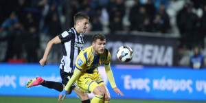 Αντίδραση με Πανσερραϊκό και γεμάτο γήπεδο!