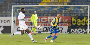 Ευτυχώς που πήγε καλά ο Χουχούμης ως στόπερ