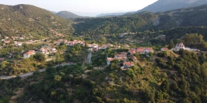 Στο Δυρράχι το φως του Αυγούστου λάμπει στα μάτια των παιδιών