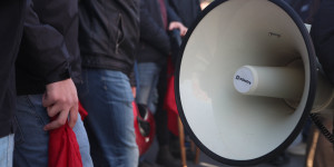 "Ολοι στην Πανελλαδική απεργία την 1η Οκτώβρη-Στα σκουπίδια το νομοσχέδιο για το 13ωρο"