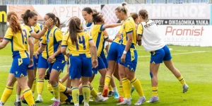 Το κιτρινομπλέ πρόγραμμα του Σαββατοκύριακου