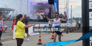 Πρώτος με νέο ρεκόρ ο Δημήτρης Τσάκαλος στον ημιμαραθώνιο-Πρωτιά για την Πέτροβα στις γυναίκες