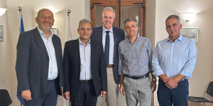 Το Πανεπιστήμιο Πελοποννήσου εντείνει τη συνεργασία του με τα Επιμελητήρια