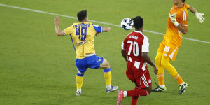 Χαραλαμπόγλου: "Χαρούμενος για το επίσημο ντεμπούτο μου με τον Αστέρα"