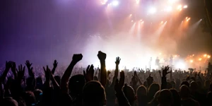 Οι πέντε συναυλίες σταθμοί που μάζεψαν το μεγαλύτερο πλήθος και έγραψαν ιστορία στην Αθήνα