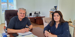 Συνάντηση του Περιφερειάρχη Πελοποννήσου με τη νέα Διοικήτρια του Γενικού Νοσοκομείου Λακωνίας Πέρρυ Τρουπή