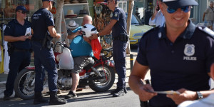 Πάνω από 170 παραβάσεις βεβαιώθηκαν στο πλαίσιο της εκστρατείας "Μηδενική ανοχή στη μη χρήση κράνους"