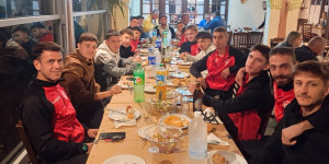 Γεύμα και οικογενειακό κλίμα για το Λεωνίδιο