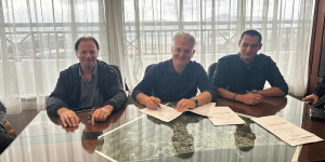 Υπεγράφη η σύμβαση για τη μελέτη Υδατοδρομίου στη Μονεμβασιά