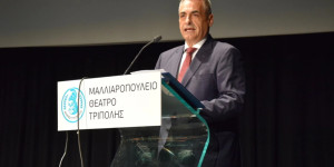 Κώστας Τζιούμης: «Ο κ. Παπαδημητρίου αποτελεί κόσμημα και καύχημα για τον τόπο μας»
