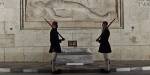 Άγνωστος Στρατιώτης: Με 159 "ναι" πέρασε η τροπολογία