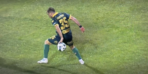 Χέρι ξεκάθαρο για όλους, αόρατο για διαιτητή και VAR!