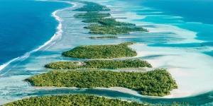 Πώς τα απομονωμένα νησιά Κουκ διευκολύνουν τη Ρωσία και το Ιράν να μετακινούν πετρέλαιο παρά τις κυρώσεις