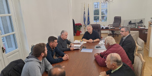 Συνάντηση Πτωχού με εκπροσώπους κτηνοτρόφων και αγροτών στην Περιφέρεια Πελοποννήσου