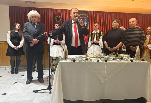 Ο Δήμαρχος Γορτυνίας Ευστάθιος Κούλης δίπλα στους Γορτύνιους της Αθήνας